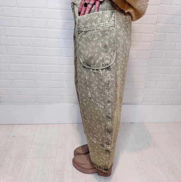 🌼 Easel Floral Barrel Jeans Olive Wash L 🩷 - Picture 3 of 5